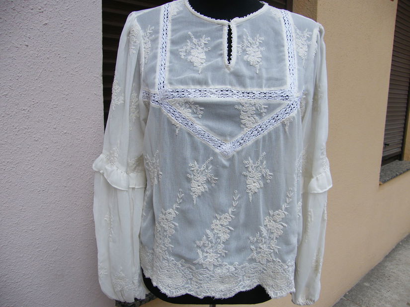 Bluza ivoire brodata