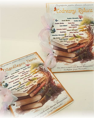 Agenda / album / jurnal personalizat pentru doamna invatatoare / educatoare / diriginta / profesoara, tema Fluturi