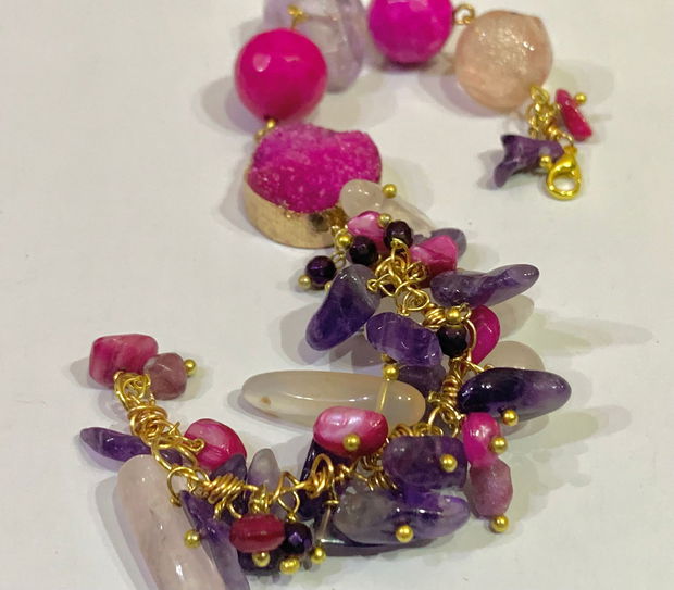 BRĂȚARĂ~INTENSE PINK~agate,agata druzy,cuart roz,ametist,sidef,hematit,accesorii metalice aurii