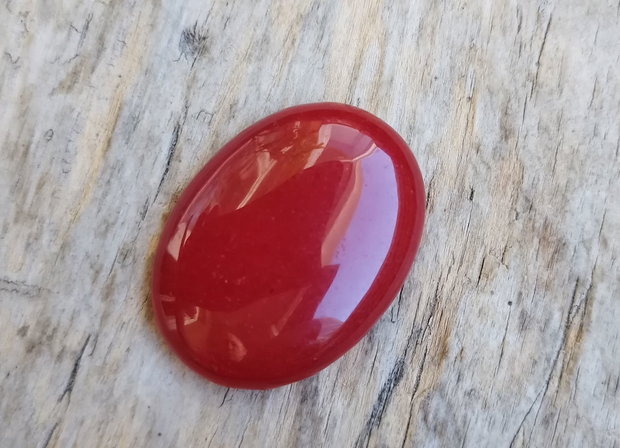 Cabochon jad rosu, 40x30 mm
