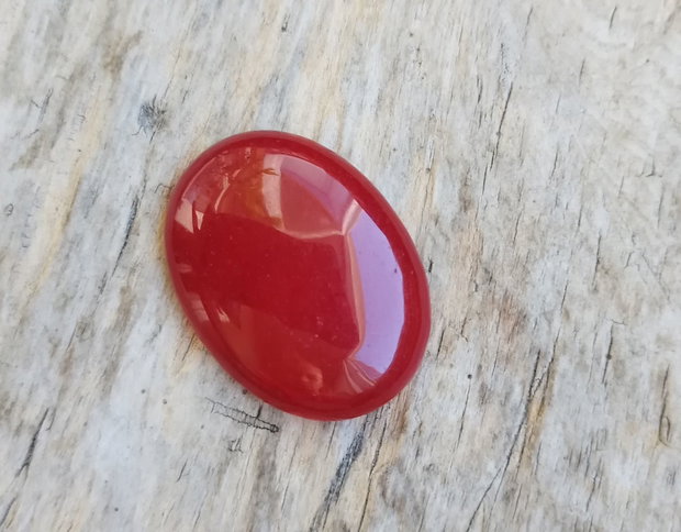 Cabochon jad rosu, 40x30 mm