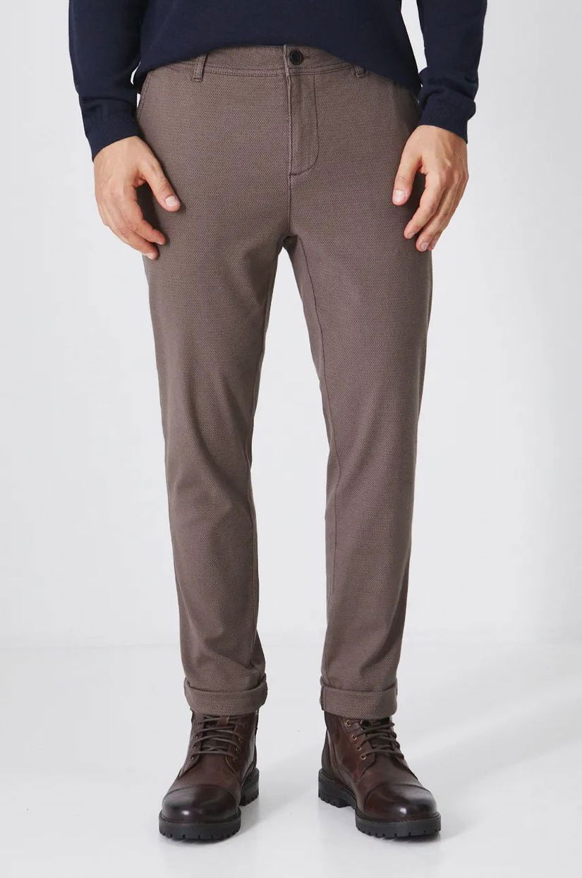 Medicine pantaloni barbati, culoarea maro, cu fason chinos