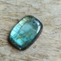 Cabochon labradorit, 28x29x6 mm