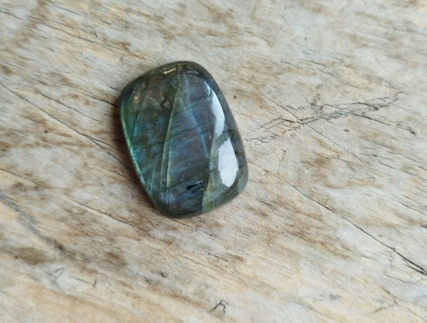 Cabochon labradorit, 28x29x6 mm