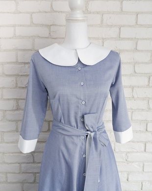 Rochie Camasa Bleu cu Guler Mare Rotund Alb