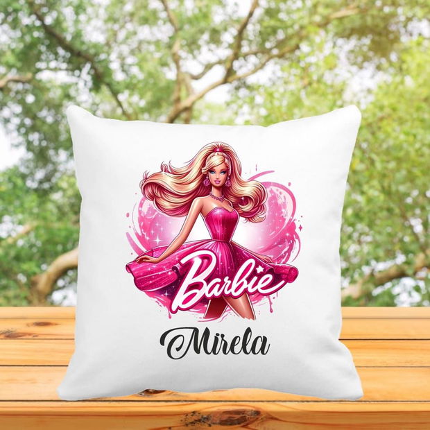 Perna personalizata cu nume, Gradinita, Barbie, 40×40 cm, PGR032