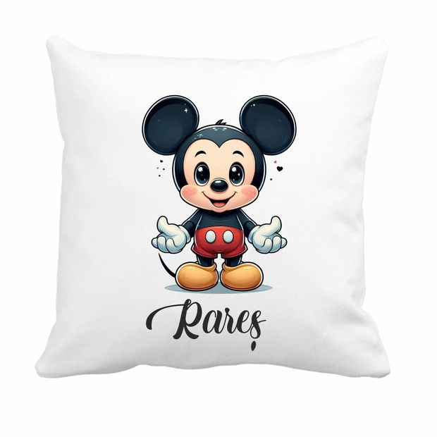 Perna personalizata cu nume, Gradinita, Mickey Mouse, 40×40 cm, PGR040