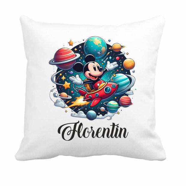 Perna personalizata cu nume, Gradinita, Mickey Mouse, 40×40 cm, PGR041