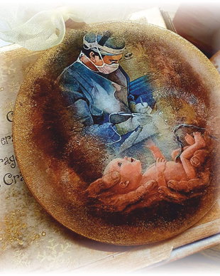 Decoratiune personalizata pentru Craciun, in forma de glob, tema Ginecolog