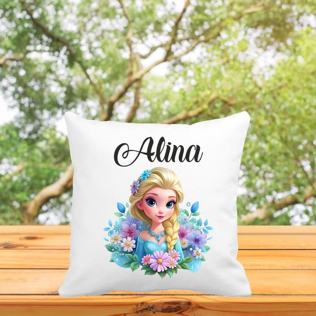 Perna personalizata cu nume, Gradinita, Elsa, 40×40 cm, PGR052