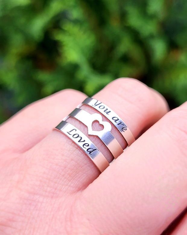 Inel personalizat din argint 92.5 cu mesaj YOU ARE LOVED