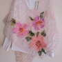 Poncho cu flori impaslite