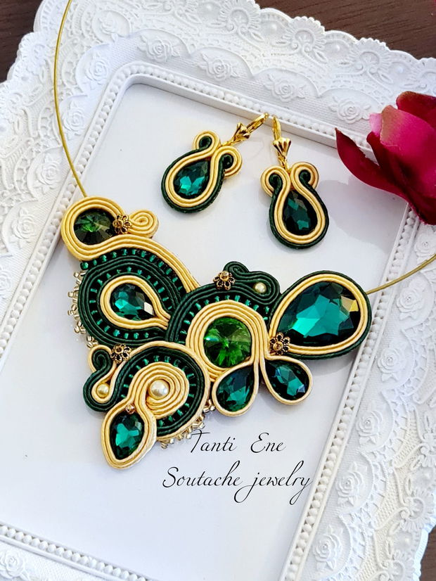 Set verde-galben cu cristale, set soutache