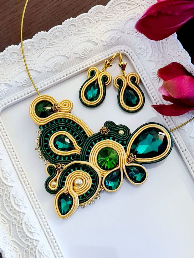 Set verde-galben cu cristale, set soutache