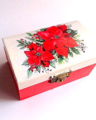 Cutie din lemn cu floarea craciunului 47385
