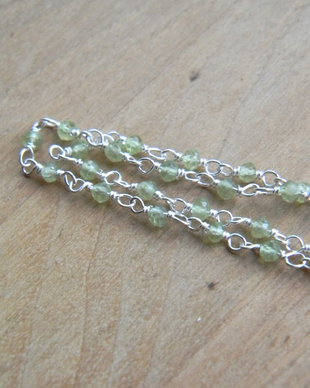 Peridot pe lant argint, 20 cm. (MLP 2)