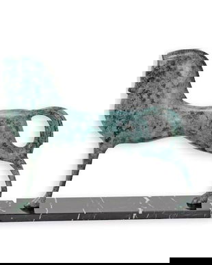 Armasar-statueta din bronz cu un soclu din marmura