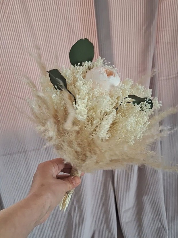 Buchet mireasa bujor criogenat