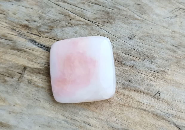 Cabochon opal roz, 24x24 mm