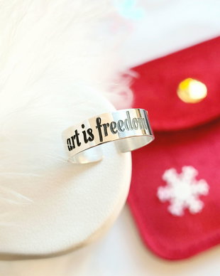 Inel/Verighetă unisex din argint 92.5 cu mesaj personalizat ART IS FREEDOM