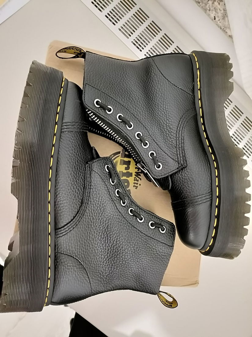 Bocanci Dr Martens