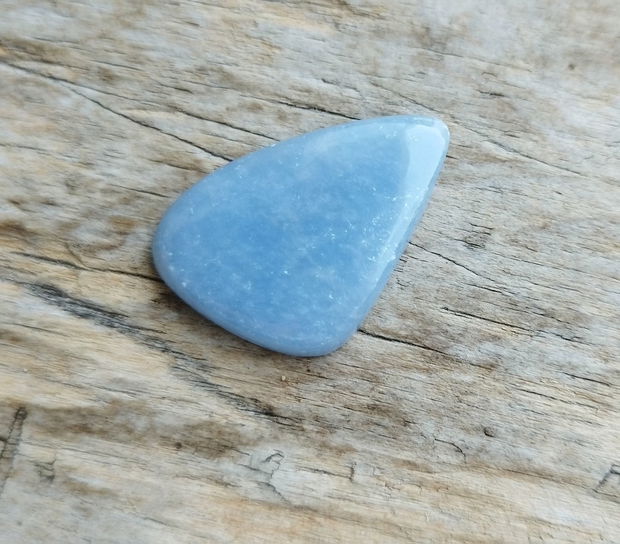 Cabochon angelite, freeform, 28x19 mm