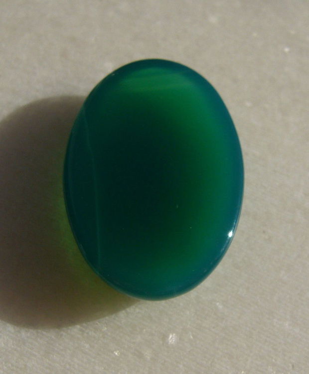 Cabochon agata verde aprox 30x20x7 mm