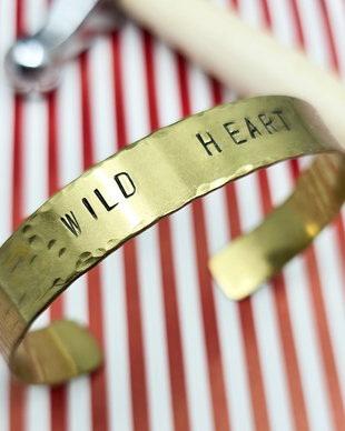Brățară WILD HEART din alama sau cupru texturat