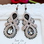 Cercei gri cu cristale fumurii, Cercei soutache