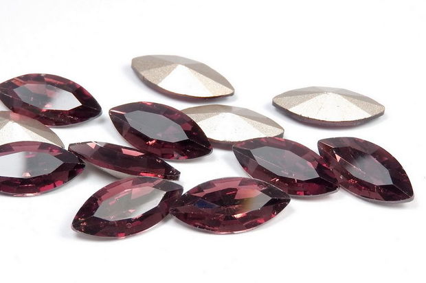 Cabochon din sticla, horse eye, 15x7 mm, antic pink