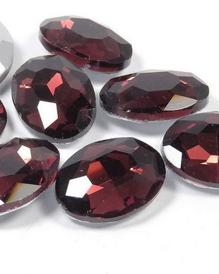 Cabochon din sticla, oval, 10x8 mm, antic pink