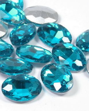 Cabochon din sticla, oval, 10x8 mm, aquamarin