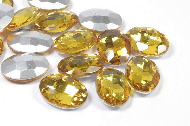 Cabochon din sticla, oval, 10x8 mm, galben floarea soarelui