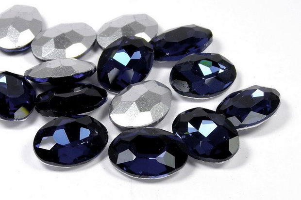 Cabochon din sticla, oval, 18x13 mm, bleumarin