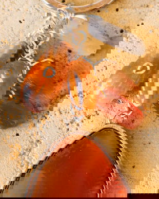 Breloc handmade cu diferite margele din carneol