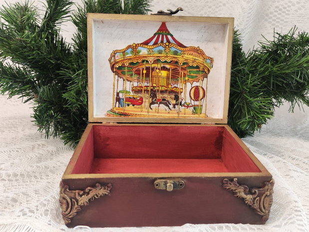 Caseta bijuterii-Carousel