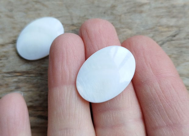 Cabochon sidef alb, natural, 25x18 mm (2 buc)