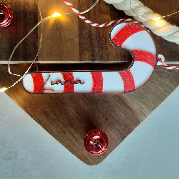 Candy Cane Personalizat - Decorațiune în formă de Acadică și Numele Dorit