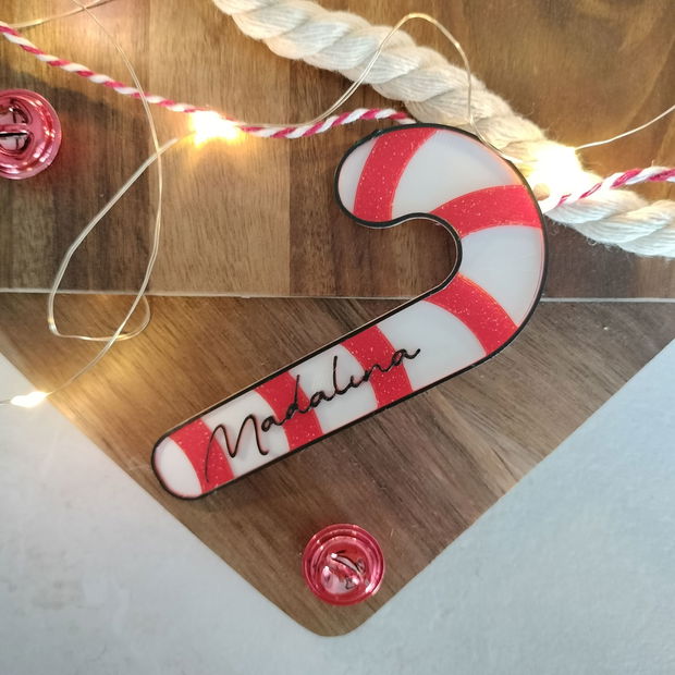 Candy Cane Personalizat - Decorațiune în formă de Acadică și Numele Dorit