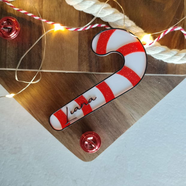 Candy Cane Personalizat - Decorațiune în formă de Acadică și Numele Dorit