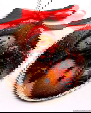 glob pe lemn cu om de zapada 47234