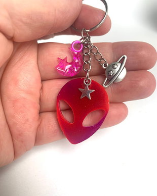 Breloc handmade unicat din rasina