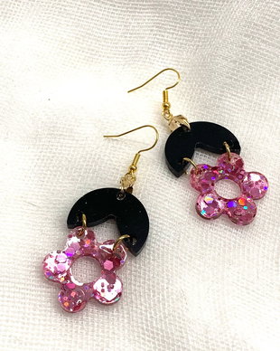 Cercei handmade unicat din rasina