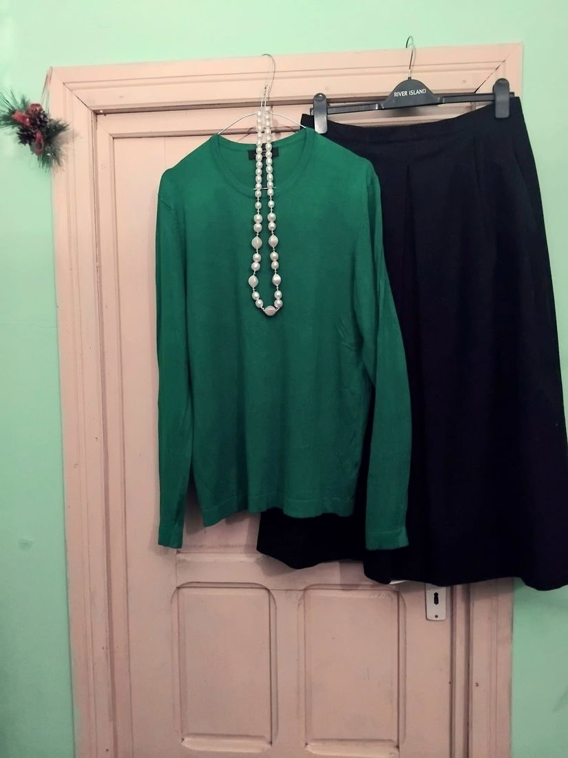 Bluza noua verde iarba, pt sacou/cardigan