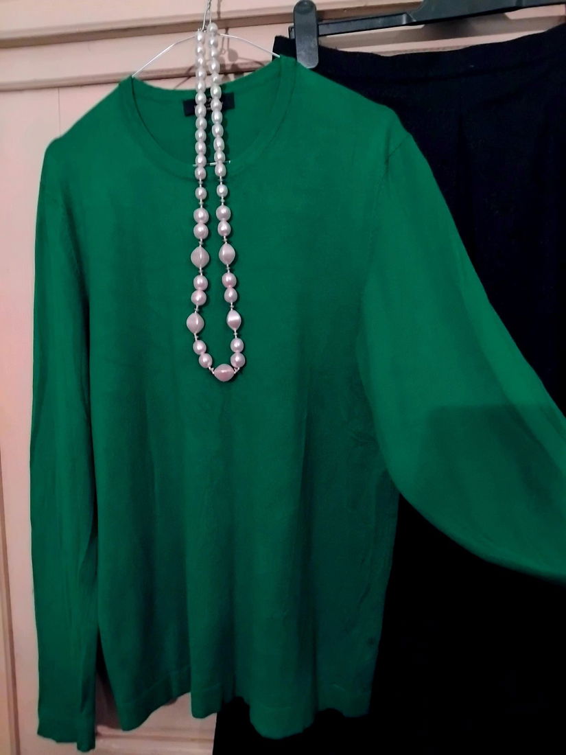 Bluza noua verde iarba, pt sacou/cardigan