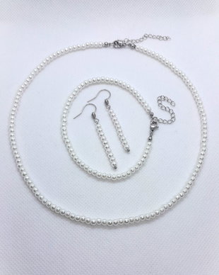 Set elegant colier, brățară și cercei din perle de sticlă - alb