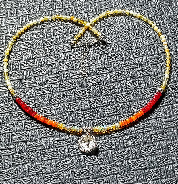 Colier argint opal de foc etiopin galben oranj rosu opal galben charm argint floare gradient degrade nuante minimalist boho chic trendy - Transport gratuit