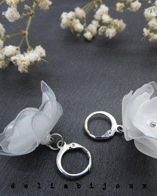 Cercei statement handmade unicat - PET-uri (plastic) reciclate - flori (cod1112)