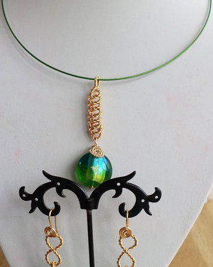 Set bijuterii handmade,colier si cercei din sarma si margele de murano