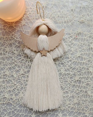 SET Ingeras macrame si doua decoratiuni